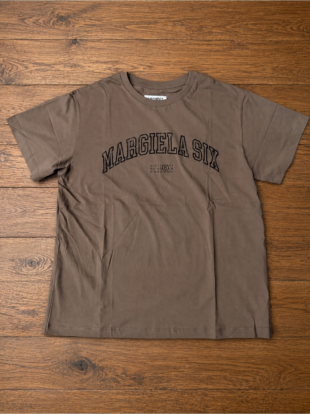Maison Margiela Six Logo Graphic T-Shirt Brown Size L Designer Tee